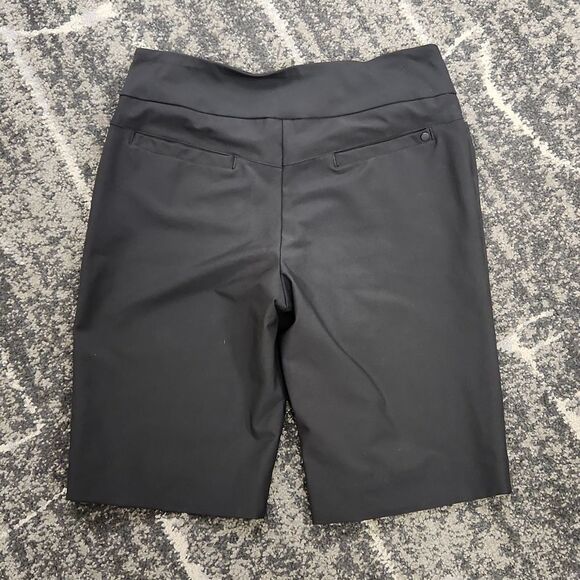 TAIL Golf Shorts 8 - Picture 4 of 7